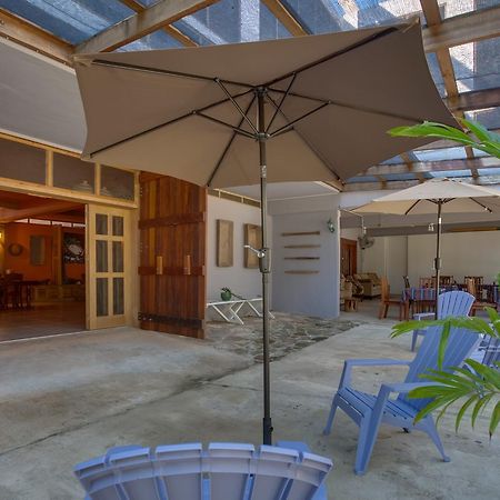 Bayshore Bijou Suites Maya Beach Exterior foto