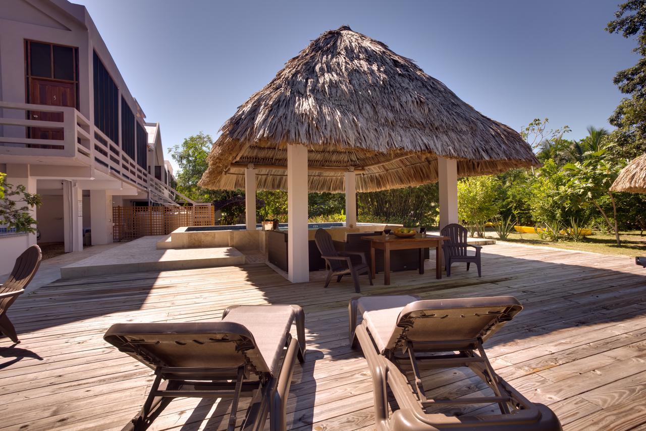 Bayshore Bijou Suites Maya Beach Exterior foto