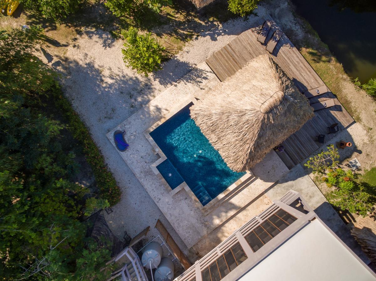 Bayshore Bijou Suites Maya Beach Exterior foto