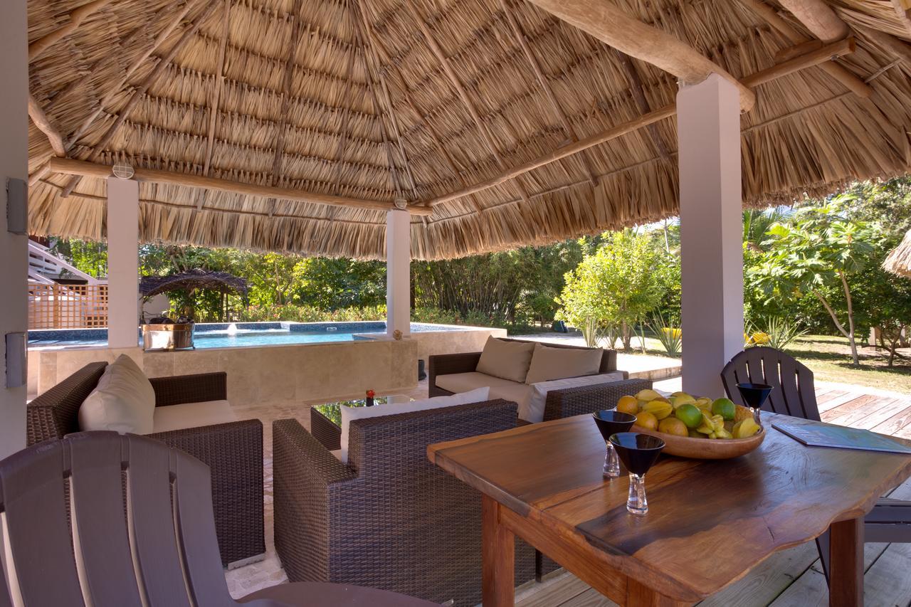 Bayshore Bijou Suites Maya Beach Exterior foto