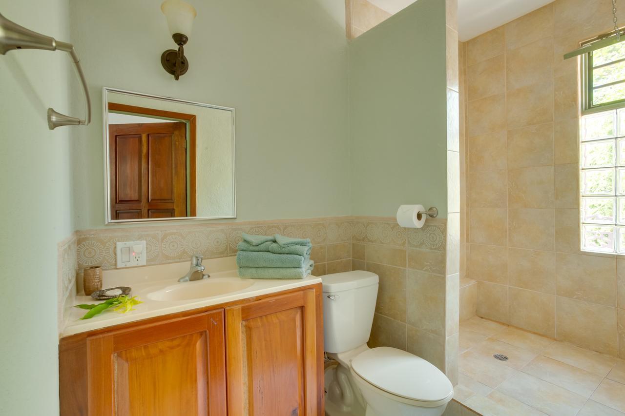 Bayshore Bijou Suites Maya Beach Exterior foto